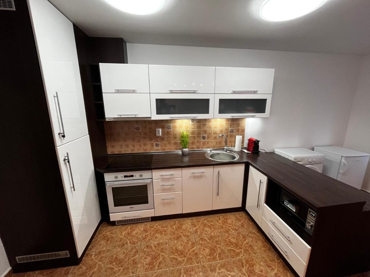 Apartman Nico Dunajska Streda Exterior photo
